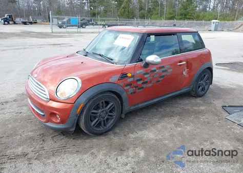 2011 Mini Cooper z USA, uszkodzony, nr VIN WMWSU3C54BTX96143